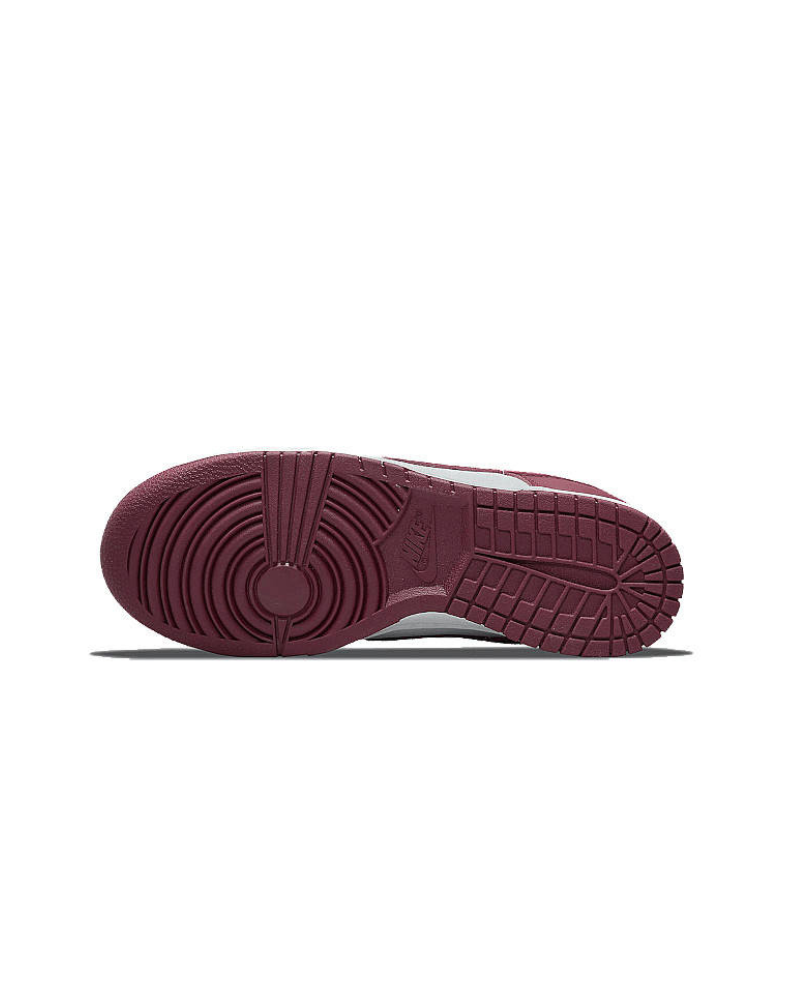 Nike Dunk Low Bordeaux (W)