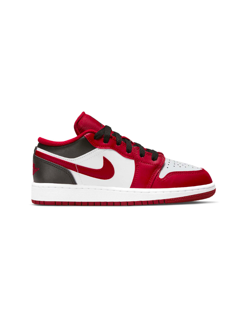Jordan 1 Low Bulls