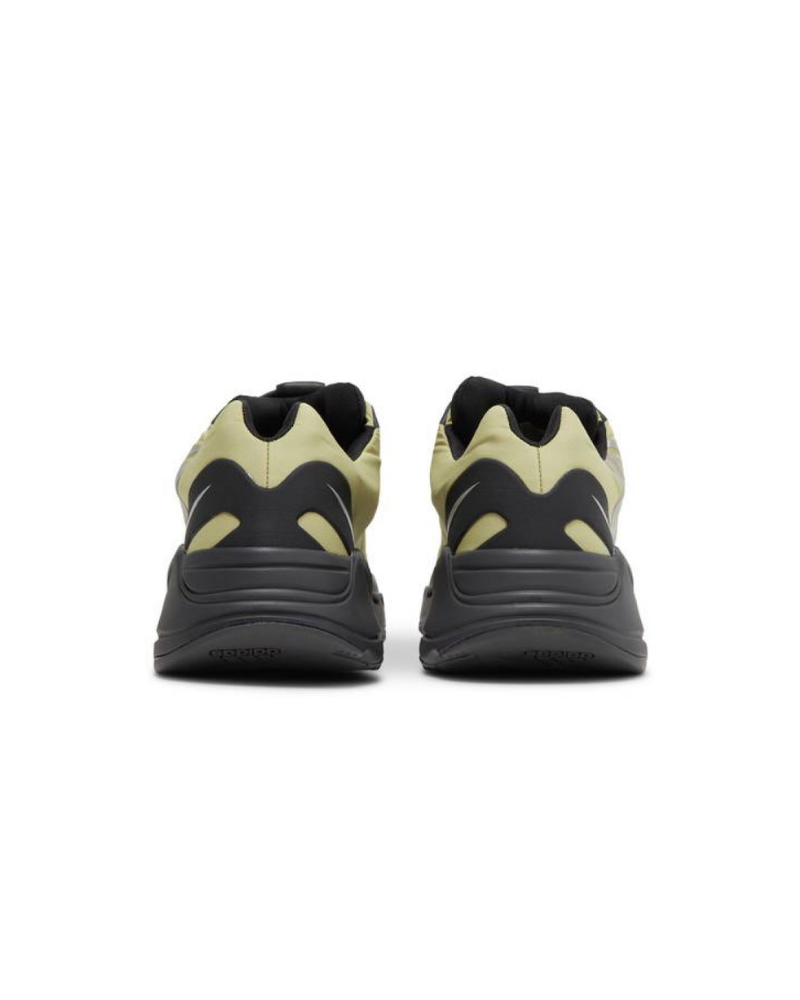 Yeezy Boost 700 MNVN Resin