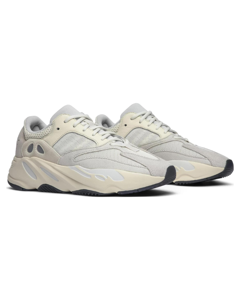 Yeezy Boost 700 Analog