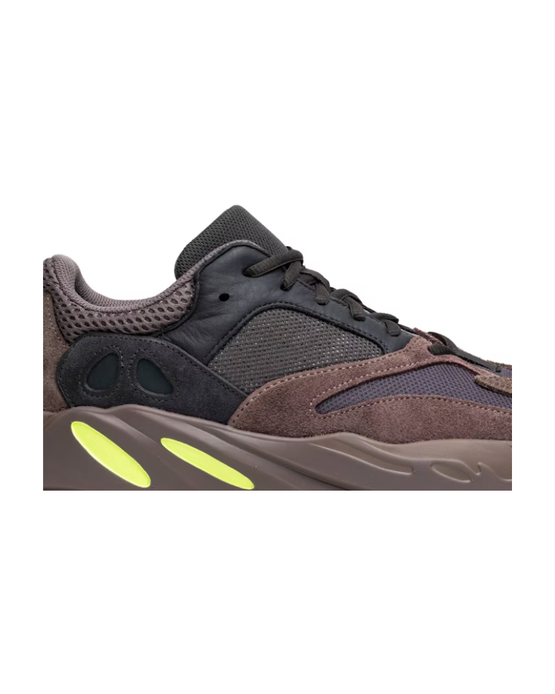 Yeezy Boost 700 Mauve