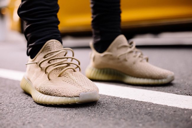 Yeezy Boost 350 V2 Sand Taupe